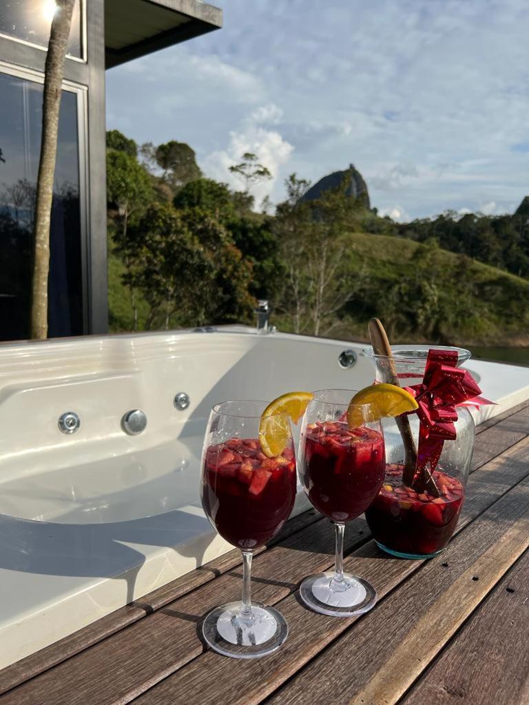 Cabana Privada Sin Prisa "Not Rush" Preciosa! Con Jacuzzi, Vista Y Acceso Directo Al Embalse, Vista A La Piedra , Deporte Acuatico Paddle Board And Breakfast Incluidos ! Imperdible Guatapé Exterior photo